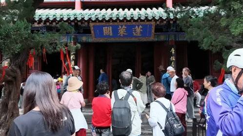 果然视频|嫦娥送福、八仙相伴!烟台蓬莱阁里中秋快乐拉满